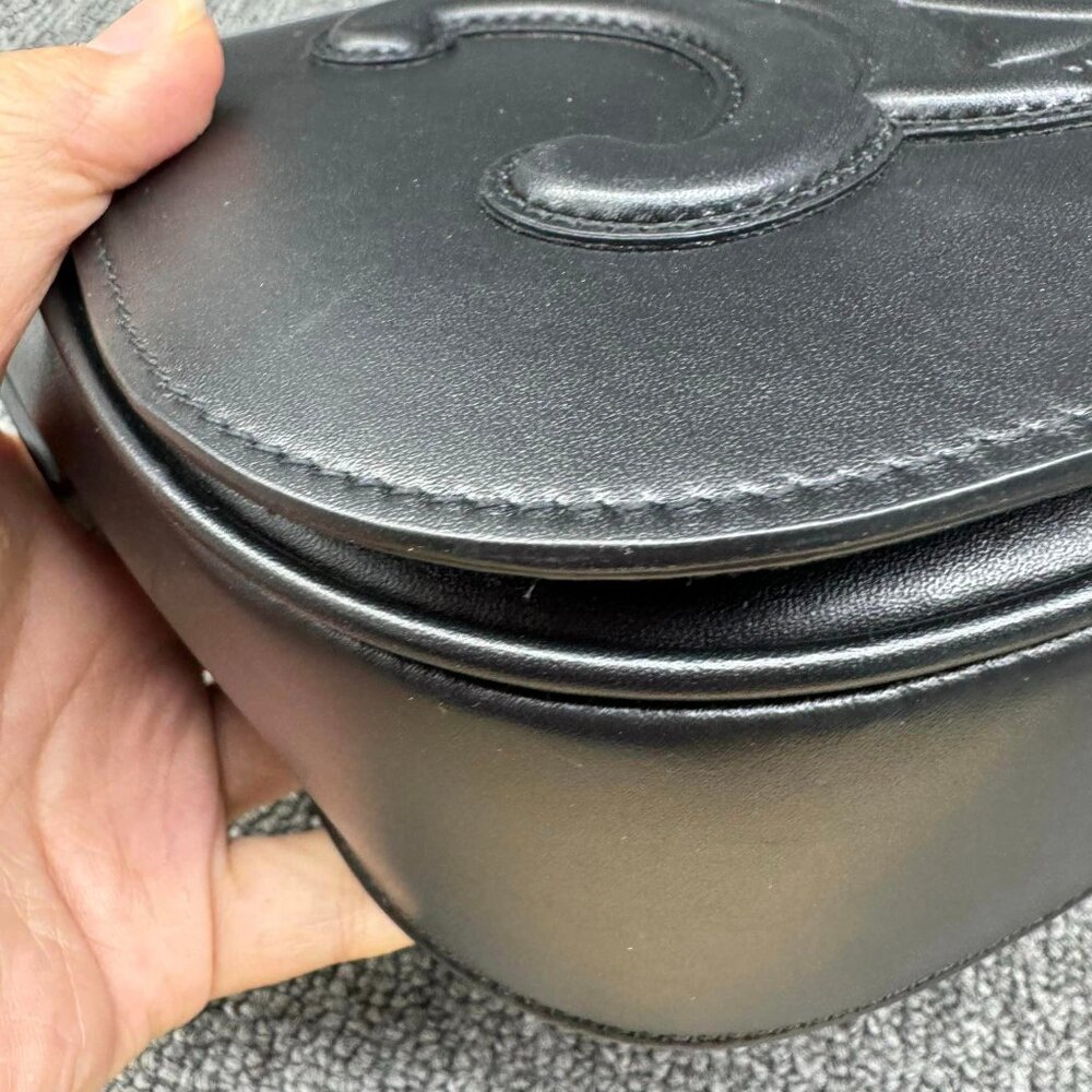 100% Authentic Celine Shoulder Bag - Picture 4 of 15